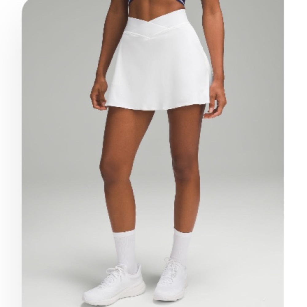 V-Waist Mid-Rise Tennis Skirt NWOT